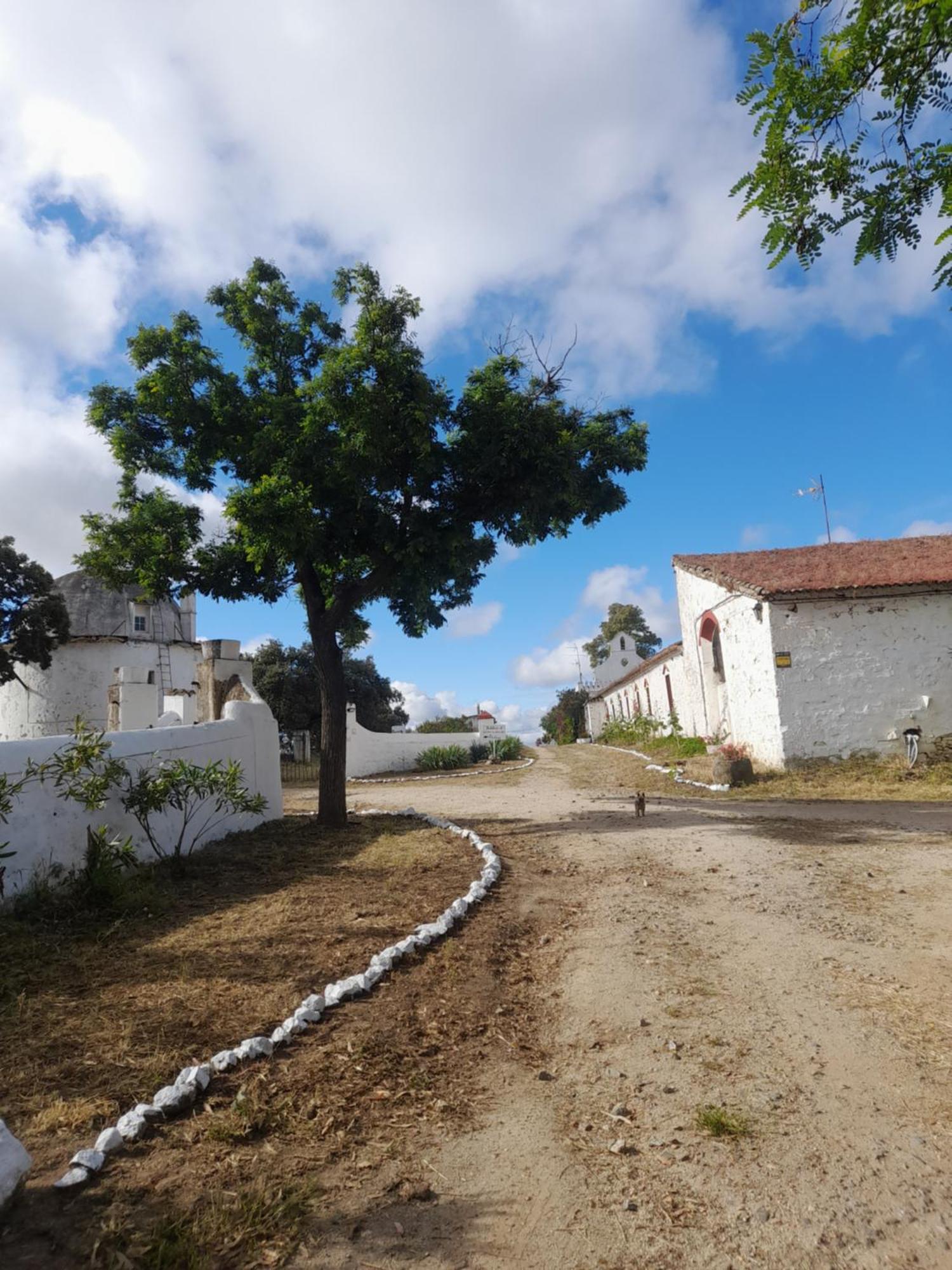 Hotel Rural El Vaqueril Navas del Madroño Exterior foto