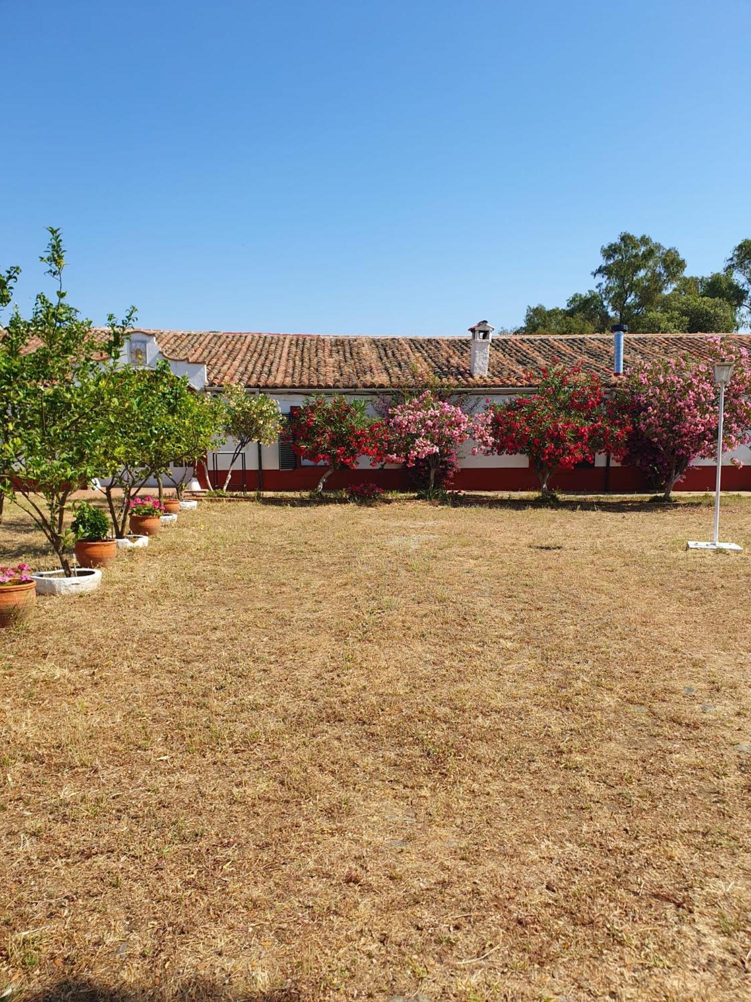 Hotel Rural El Vaqueril Navas del Madroño Exterior foto